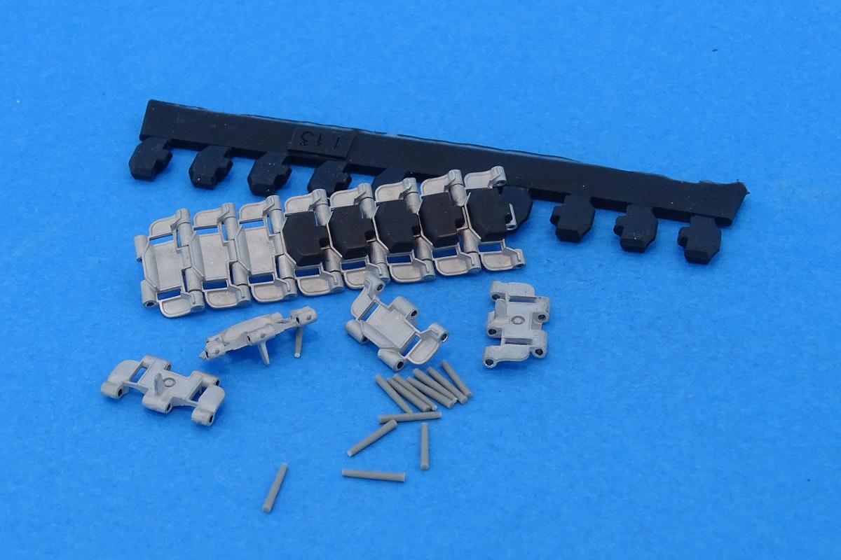 MTL-35113  траки наборные  M113 новые подушки  (1:35)