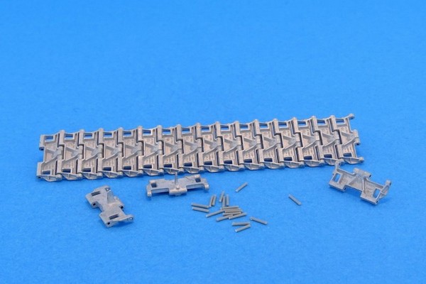 MTL-35106  траки наборные  M24 CHAFFEE  (1:35)