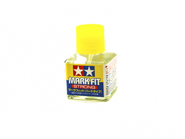 87135  специальные жидкости  Для декалей Markfit Strong 40 мл.