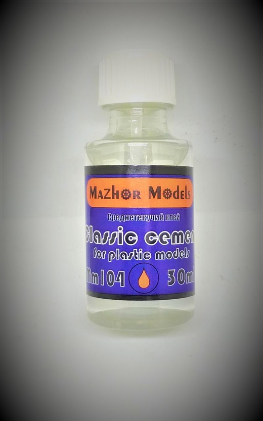 MM104  клей  Classic cement (Среднетекучий клей)  30 мл.