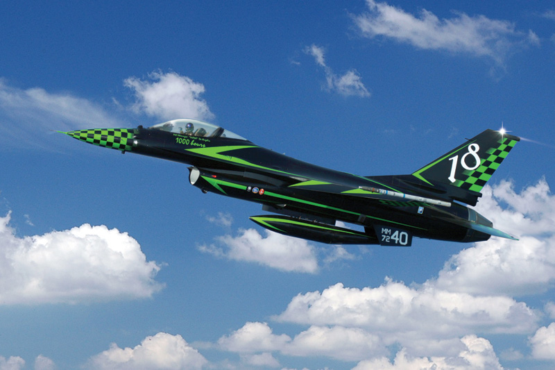 1337  авиация  F-16A "Special colors" (1:72)