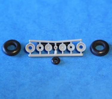 4805  дополнения из пластика  Rubber Wheels. L@-5/7. LaGG-3. I-185. Ya-7/9.  (1:48)