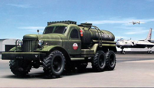 01102  техника и вооружение  Z&L-157 Soviet Fuel Truck  (1:72)