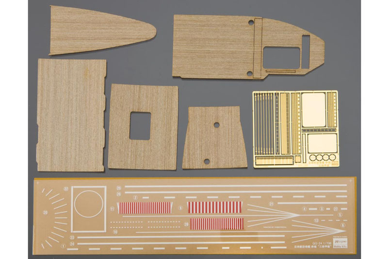 72124  дополнения из дерева  Wooden Deck for 1/700 Carrier AKAGI Three Flight Deck  (1:700)