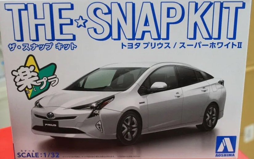 05416  автомобили и мотоциклы  Toyota Prius (White) - SNAP KIT  (1:32)