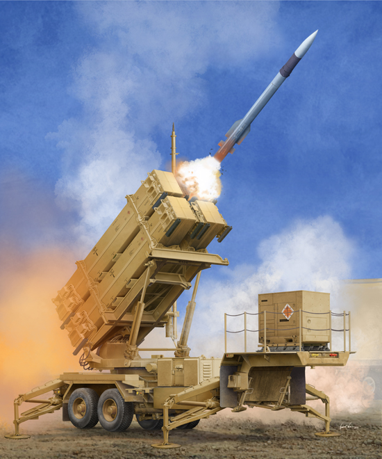 01040  техника и вооружение  Ракетная установка  US M901  w/MIM-104F Patriot (PAC-3)  (1:35)