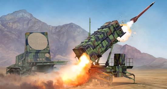 01022  техника и вооружение  ЗРК  M901 Launching Station & AN/MPQ-53 Radar set Patriot  (1:35)